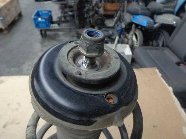 AMORTISSEUR AVANT GAUCHE PEUGEOT 308 7/2007-2014 - Vue 2